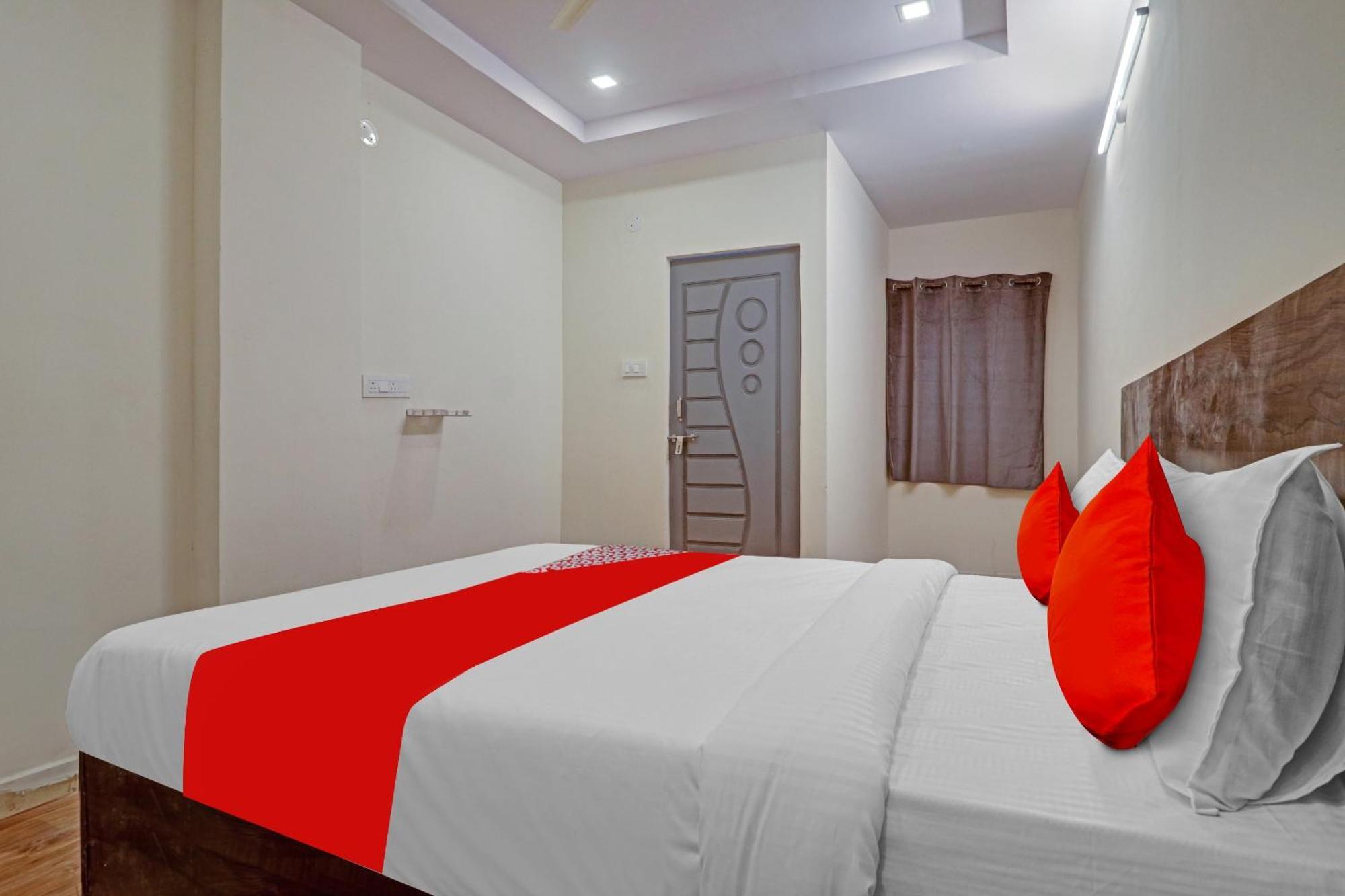Hotel O R Square Bn Reddy Sururnagar Bagian luar foto