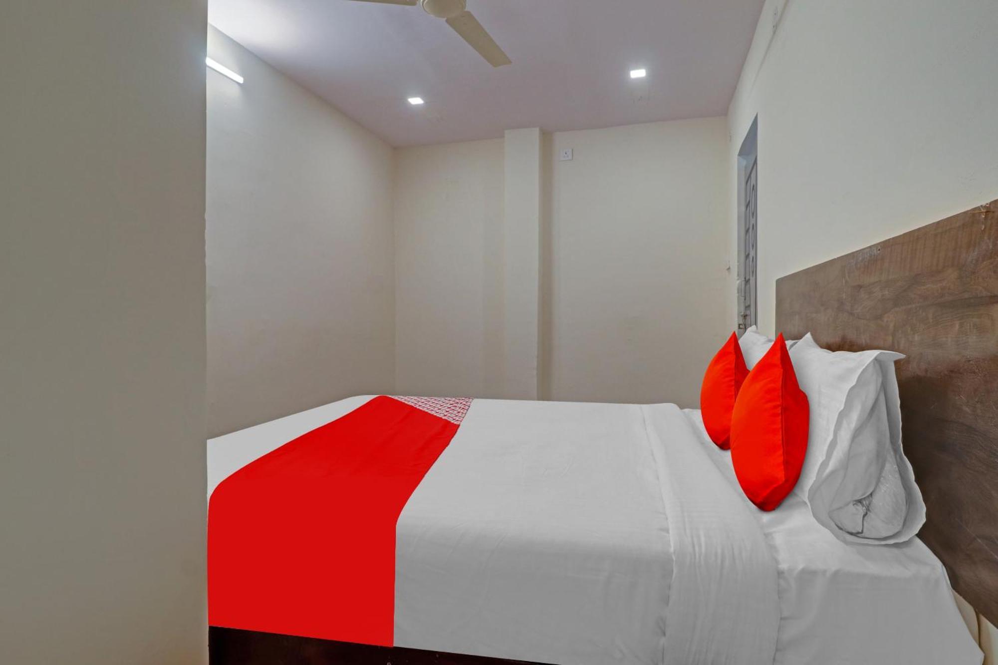 Hotel O R Square Bn Reddy Sururnagar Bagian luar foto