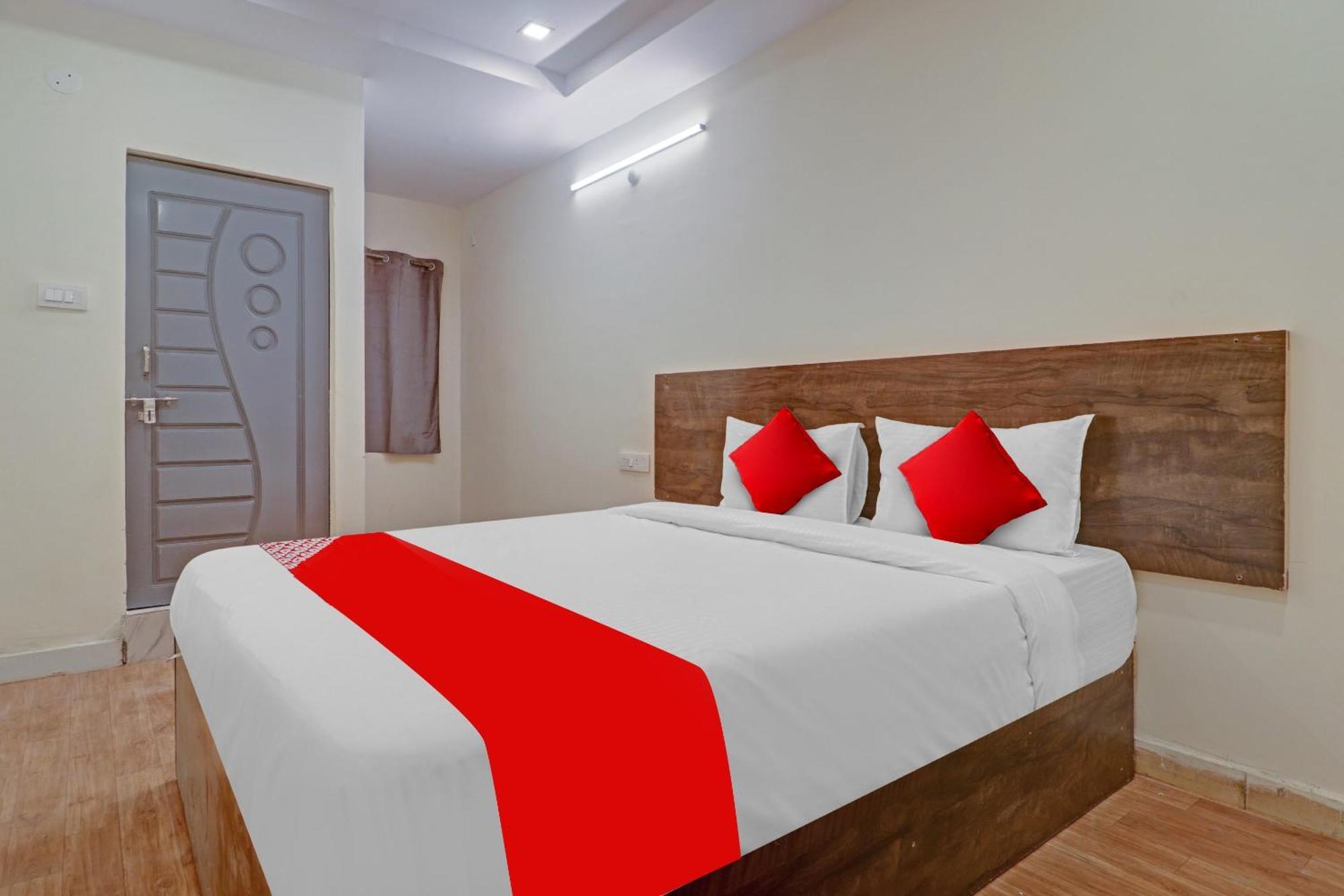 Hotel O R Square Bn Reddy Sururnagar Bagian luar foto