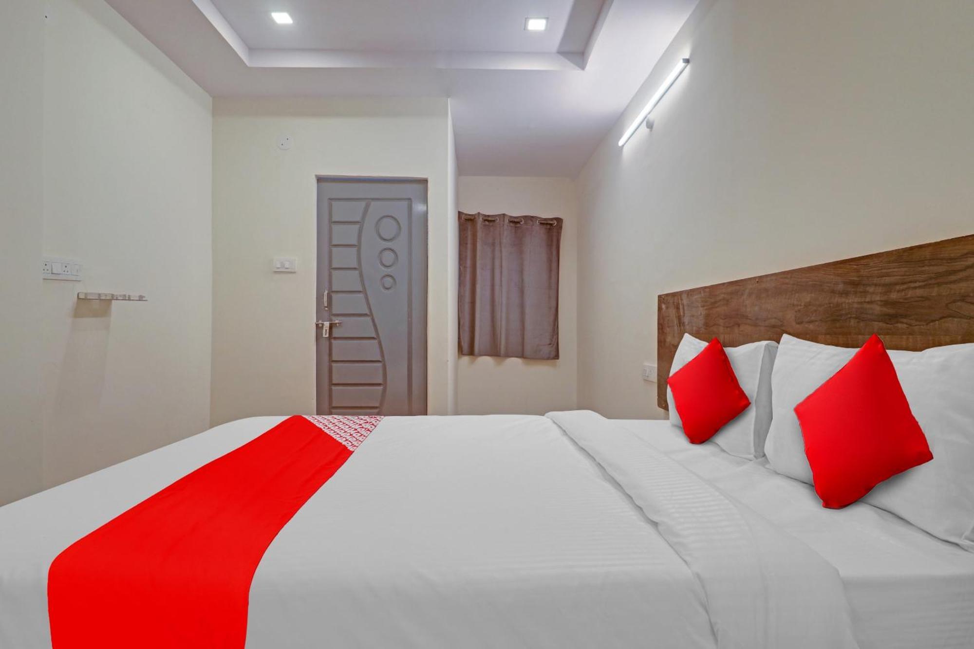 Hotel O R Square Bn Reddy Sururnagar Bagian luar foto